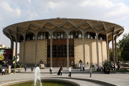 خاموش کردن دستگاه های تهویه هوا یعنی تعطیلی تئاتر !