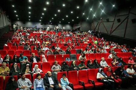 سینماهای خراسان رضوی برای کارمندان دولت در چهارم شهریور رایگان شد