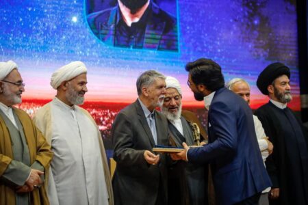 خادمان فرهنگ رضوی تجلیل شدند