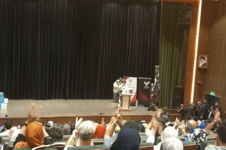 مراسم تجلیل از هنرمندان پیشکسوت سینما و تلویزیون برگزار شد