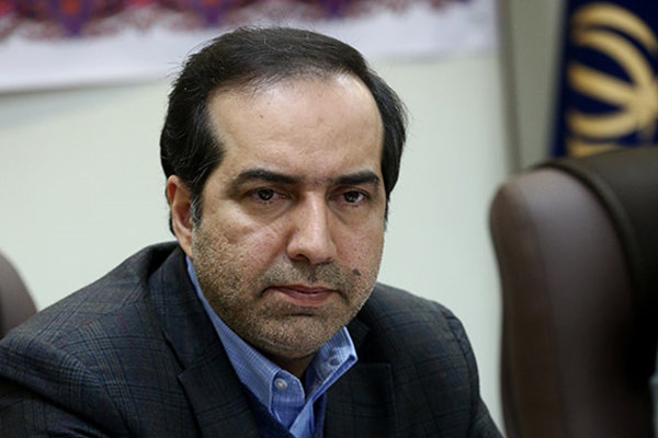 بازدید حسین انتظامی از سینمای رسانه‌های جشنواره فیلم فجر