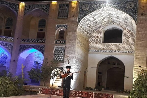 اجرای هنرمندان لر و ترکمن در جشنواره موسیقی نواحی ایران