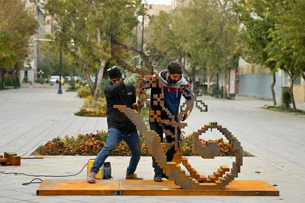 ۷۰ درصد آثار هشتمین دوسالانه مجسمه‌سازی تهران به تالار وحدت رسید