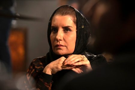 مانی رهنما خواننده تیتراژ «زد و بند» شد